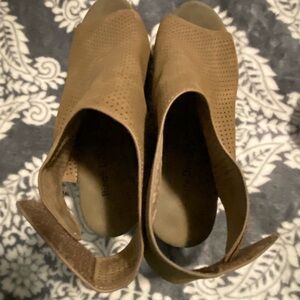 Pierre Dumas Brown Casual Mules with Textured Upper